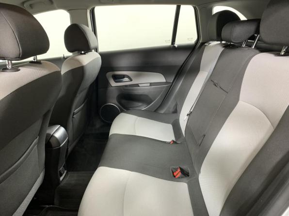 Chevrolet Cruze I Рестайлинг с пробегом 2015 года, цена 735 000 рублей, 156000 км, хэтчбек, Автокод Объявления