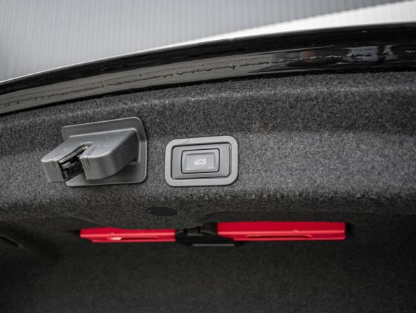 Audi A6 V (C8) с пробегом 2020 года, цена 4 130 000 рублей, 131995 км, седан, Автокод Объявления