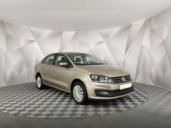 Volkswagen Polo V Рестайлинг с пробегом 2016 года, цена 935 150 рублей, 105354 км, седан, Автокод Объявления