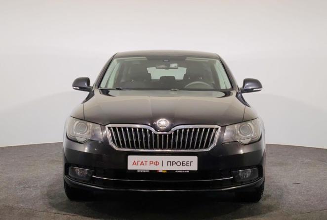 Skoda Superb II Рестайлинг с пробегом 2013 года, цена 1 120 000 рублей, 215047 км, лифтбек, Автокод Объявления