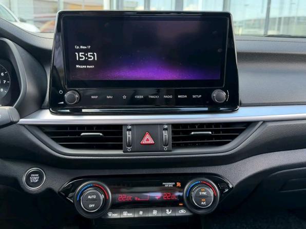 Kia K3 II Рестайлинг с пробегом 2022 года, цена 2 477 000 рублей, 26469 км, седан, Автокод Объявления