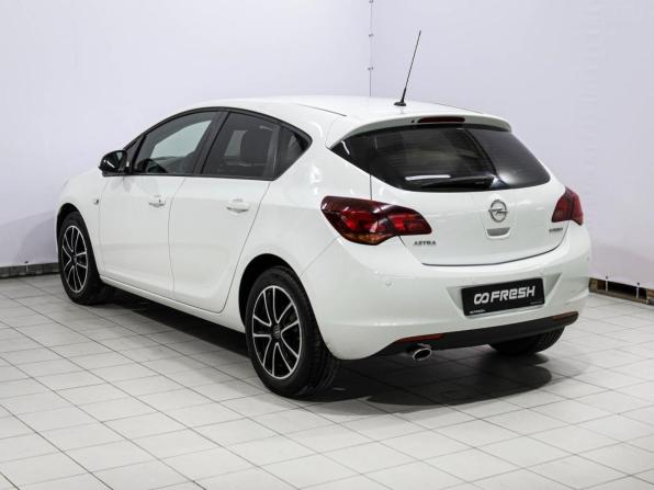 Opel Astra J с пробегом 2011 года, цена 749 000 рублей, 173318 км, хэтчбек, Автокод Объявления