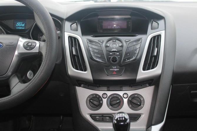 Ford Focus III с пробегом 2012 года, цена 615 000 рублей, 172000 км, седан, Автокод Объявления