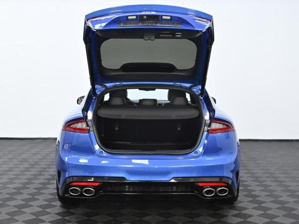 Kia Stinger I с пробегом 2018 года, цена 2 249 000 рублей, 132000 км, лифтбек, Автокод Объявления