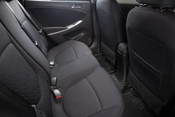Hyundai Solaris I Рестайлинг с пробегом 2015 года, цена 999 000 рублей, 120000 км, хэтчбек, Автокод Объявления