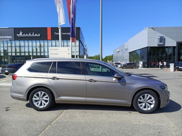 Volkswagen Passat B8 Рестайлинг с пробегом 2019 года, цена 2 050 000 рублей, 78701 км, универсал, Автокод Объявления