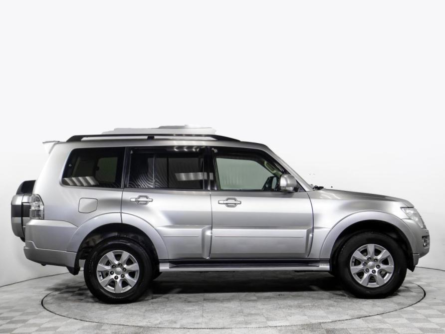 Mitsubishi Pajero IV Рестайлинг 2 Москва  - изображение 3