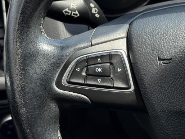 Ford Focus III Рестайлинг с пробегом 2017 года, цена 1 049 000 рублей, 120807 км, хэтчбек, Автокод Объявления