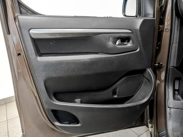 Citroen SpaceTourer I с пробегом 2018 года, цена 2 750 000 рублей, 101105 км, минивэн, Автокод Объявления