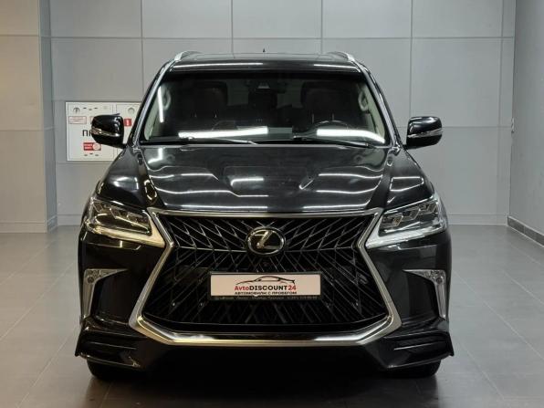 Lexus LX III Рестайлинг 2 с пробегом 2018 года, цена 10 697 000 рублей, 83204 км, внедорожник, Автокод Объявления
