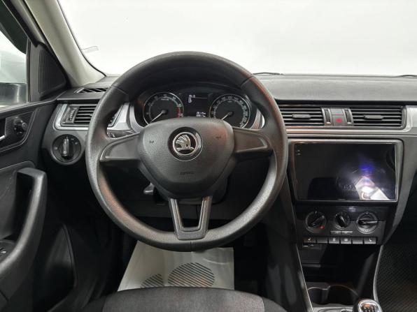 Skoda Rapid I Рестайлинг с пробегом 2018 года, цена 1 160 000 рублей, 140000 км, лифтбек, Автокод Объявления