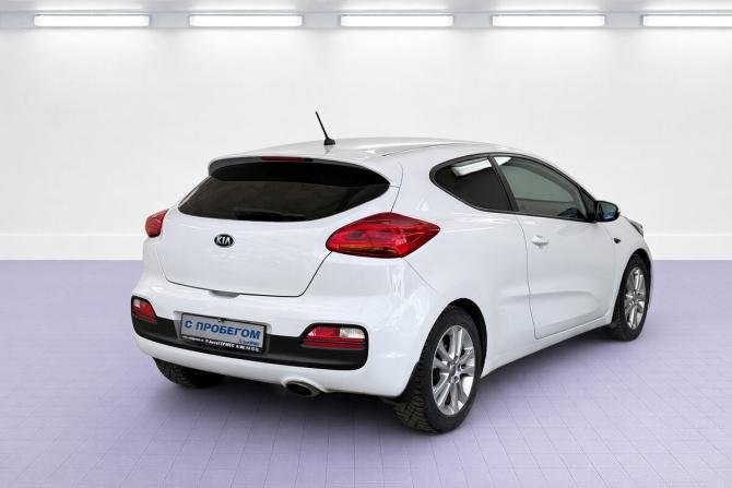 Kia Ceed II с пробегом 2013 года, цена 980 000 рублей, 200505 км, хэтчбек, Автокод Объявления