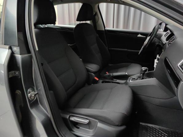 Volkswagen Jetta VI с пробегом 2013 года, цена 939 000 рублей, 180047 км, седан, Автокод Объявления