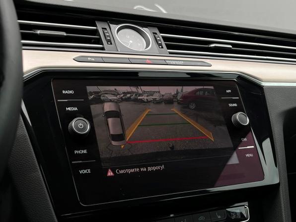Volkswagen Passat B8 с пробегом 2019 года, цена 2 497 500 рублей, 55982 км, седан, Автокод Объявления