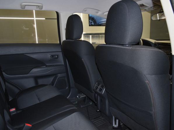 Mitsubishi Outlander III Рестайлинг 3 с пробегом 2019 года, цена 2 040 000 рублей, 128056 км, внедорожник, Автокод Объявления