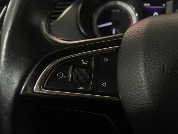 Skoda Octavia III (A7) Рестайлинг с пробегом 2017 года, цена 1 580 000 рублей, 186524 км, лифтбек, Автокод Объявления
