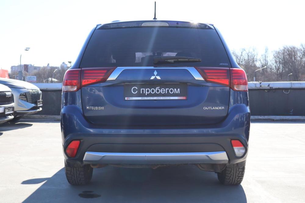 Mitsubishi Outlander III Рестайлинг 2 Санкт-Петербург  - изображение 5