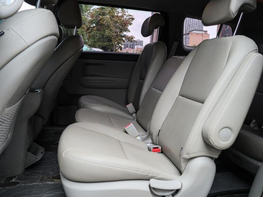 Kia Carnival III Москва  - изображение 9