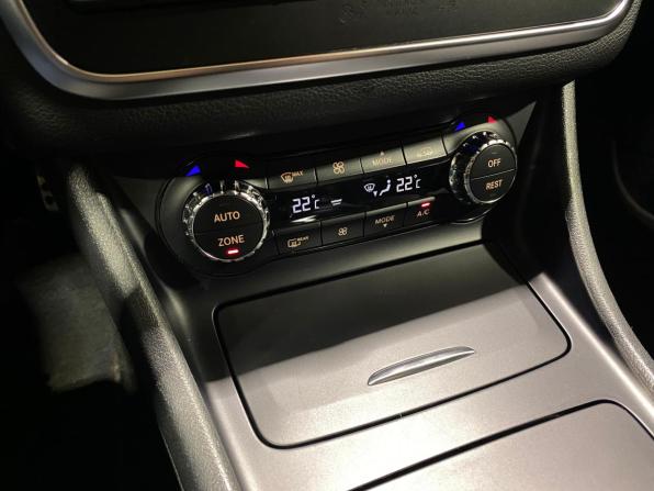 Mercedes-Benz GLA I (X156) с пробегом 2016 года, цена 2 000 000 рублей, 221782 км, внедорожник, Автокод Объявления