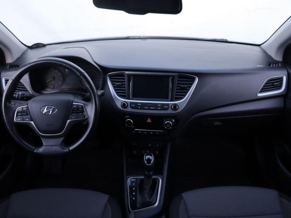 Hyundai Solaris II с пробегом 2018 года, цена 1 350 000 рублей, 101787 км, седан, Автокод Объявления
