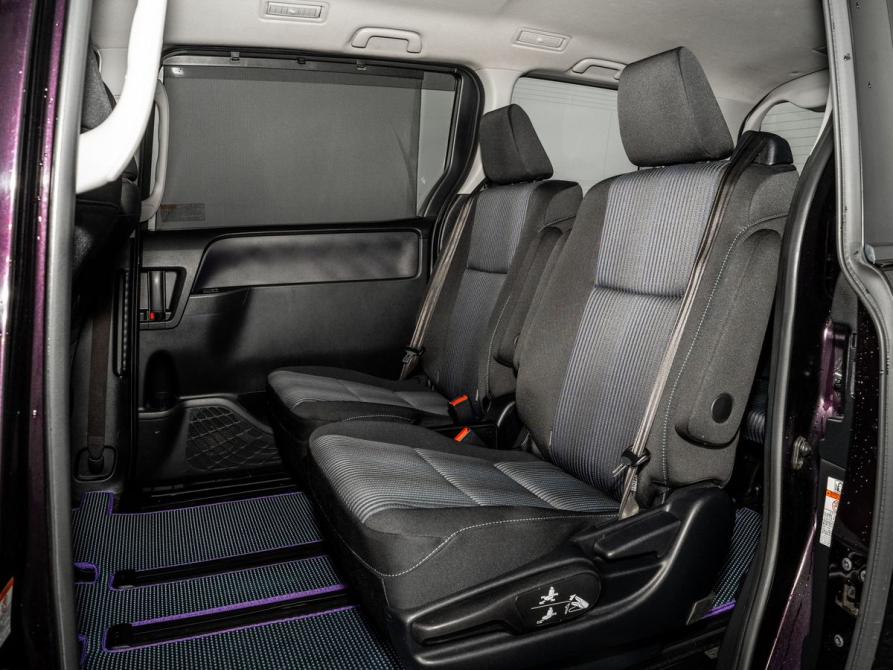 Toyota Voxy III (R80) Иркутск  - изображение 7