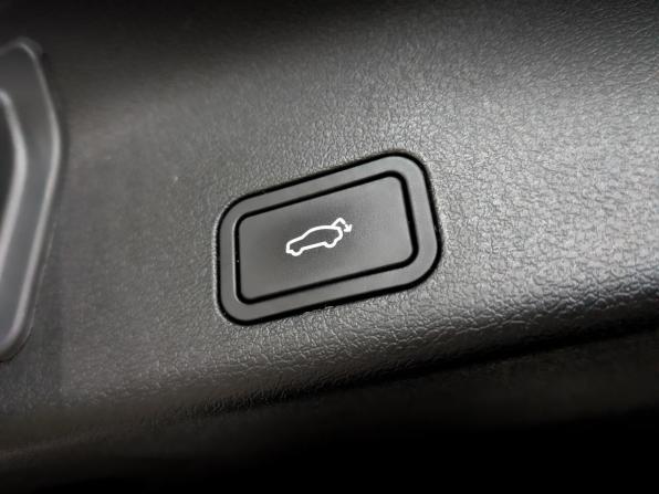 Geely Atlas Pro с пробегом 2023 года, цена 2 060 000 рублей, 46872 км, внедорожник, Автокод Объявления
