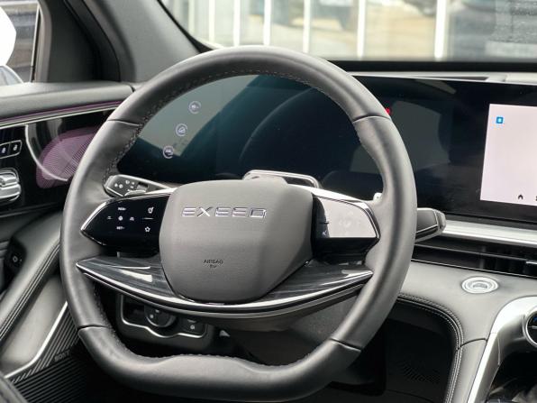 Exeed RX с пробегом 2023 года, цена 2 799 000 рублей, 40000 км, внедорожник, Автокод Объявления