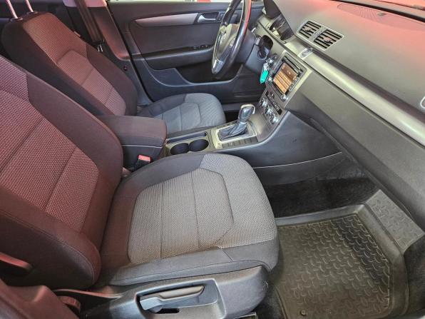 Volkswagen Passat B7 с пробегом 2014 года, цена 1 299 000 рублей, 141140 км, седан, Автокод Объявления