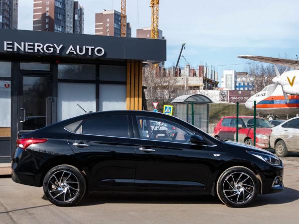 Hyundai Solaris II с пробегом 2019 года, цена 1 650 000 рублей, 88158 км, седан, Автокод Объявления
