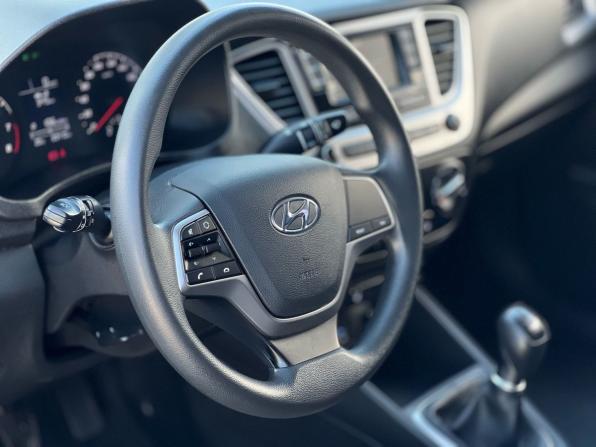 Hyundai Solaris II Рестайлинг с пробегом 2021 года, цена 1 389 000 рублей, 83500 км, седан, Автокод Объявления