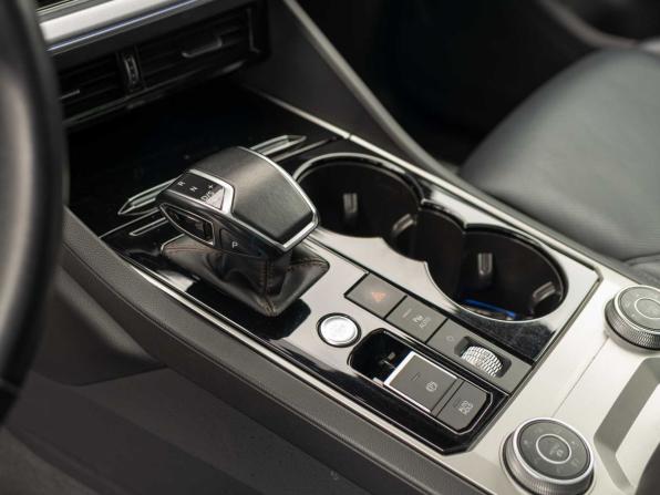 Volkswagen Touareg III с пробегом 2021 года, цена 5 380 000 рублей, 124168 км, внедорожник, Автокод Объявления