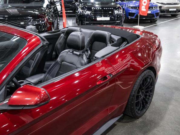 Ford Mustang VI Рестайлинг с пробегом 2019 года, цена 3 700 000 рублей, 108741 км, кабриолет, Автокод Объявления