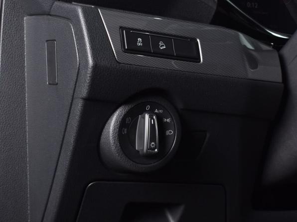 Volkswagen Multivan T6 Рестайлинг с пробегом 2020 года, цена 6 994 995 рублей, 46312 км, минивэн, Автокод Объявления