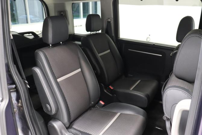 Honda Stepwgn V с пробегом 2017 года, цена 1 772 000 рублей, 175579 км, минивэн, Автокод Объявления