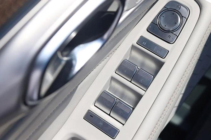 GAC GS8 II с пробегом 2023 года, цена 3 636 000 рублей, 35272 км, внедорожник, Автокод Объявления