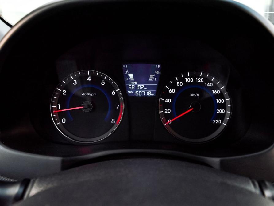 Hyundai Solaris I Екатеринбург  - изображение 12