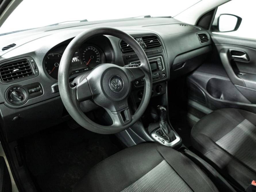 Volkswagen Polo V Санкт-Петербург  - изображение 12