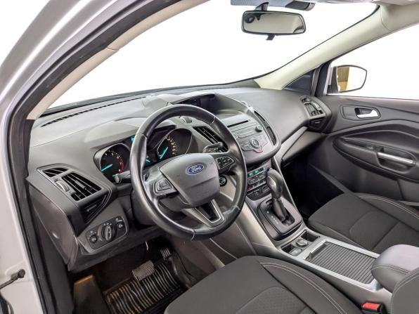 Ford Kuga II Рестайлинг с пробегом 2018 года, цена 1 745 000 рублей, 71174 км, внедорожник, Автокод Объявления