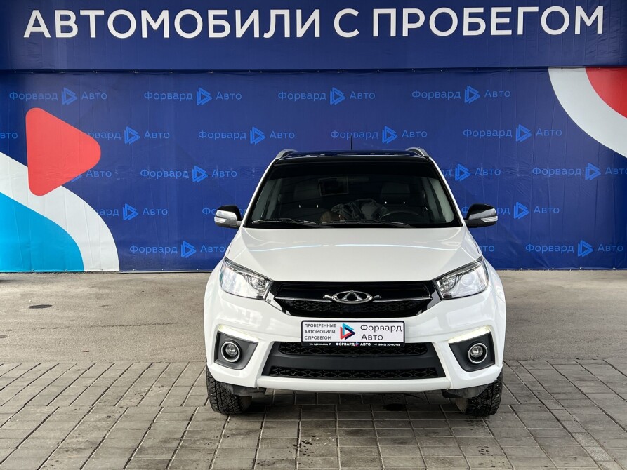 Chery форвард