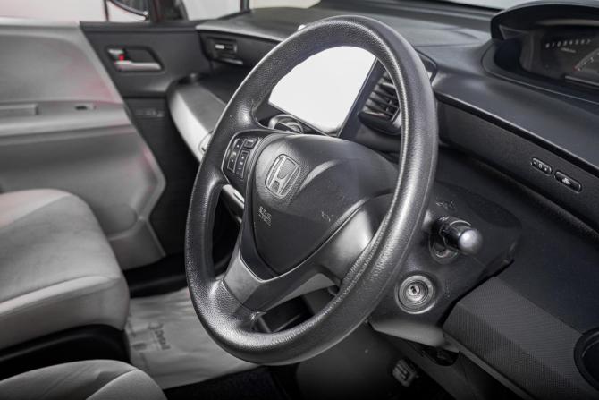Honda Freed I с пробегом 2009 года, цена 1 079 000 рублей, 198000 км, компактвэн, Автокод Объявления