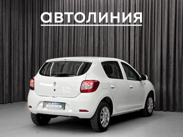 Renault Sandero II Рестайлинг с пробегом 2020 года, цена 579 000 рублей, 120000 км, хэтчбек, Автокод Объявления