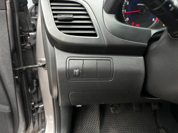 Hyundai Solaris I с пробегом 2011 года, цена 599 000 рублей, 234000 км, седан, Автокод Объявления