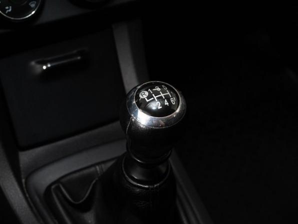 Toyota Corolla XI (E160 E170 E180) с пробегом 2013 года, цена 900 000 рублей, 221960 км, седан, Автокод Объявления
