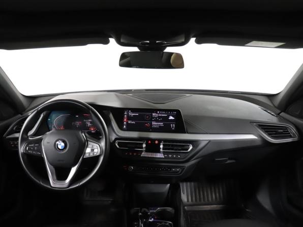 BMW 1 серии III (F40) с пробегом 2021 года, цена 3 045 000 рублей, 28382 км, хэтчбек, Автокод Объявления