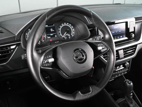 Skoda Rapid II с пробегом 2020 года, цена 1 799 000 рублей, 65232 км, лифтбек, Автокод Объявления