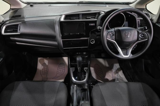 Honda Fit III Рестайлинг с пробегом 2019 года, цена 1 289 000 рублей, 63000 км, хэтчбек, Автокод Объявления