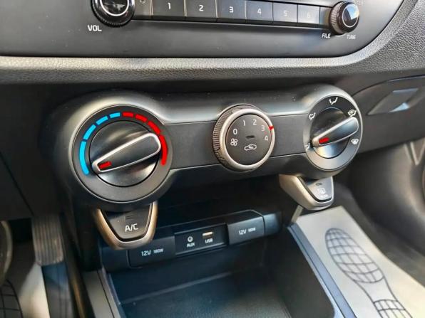 Kia Rio IV с пробегом 2019 года, цена 1 390 000 рублей, 79911 км, седан, Автокод Объявления