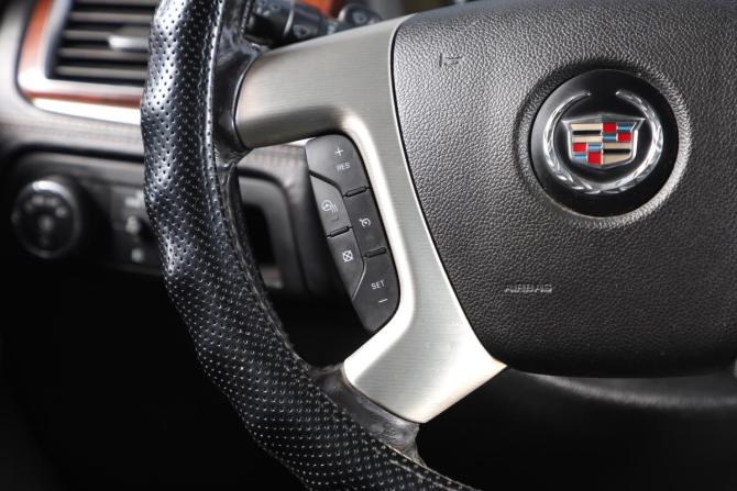 Cadillac Escalade III с пробегом 2013 года, цена 2 149 000 рублей, 342000 км, внедорожник, Автокод Объявления