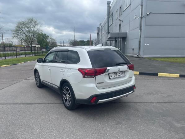 Mitsubishi Outlander III Рестайлинг 2 с пробегом 2018 года, цена 1 490 000 рублей, 249000 км, внедорожник, Автокод Объявления