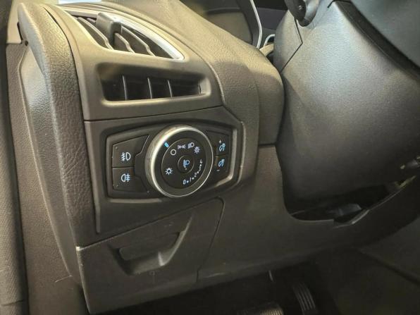 Ford Focus III Рестайлинг с пробегом 2015 года, цена 890 000 рублей, 206088 км, универсал, Автокод Объявления